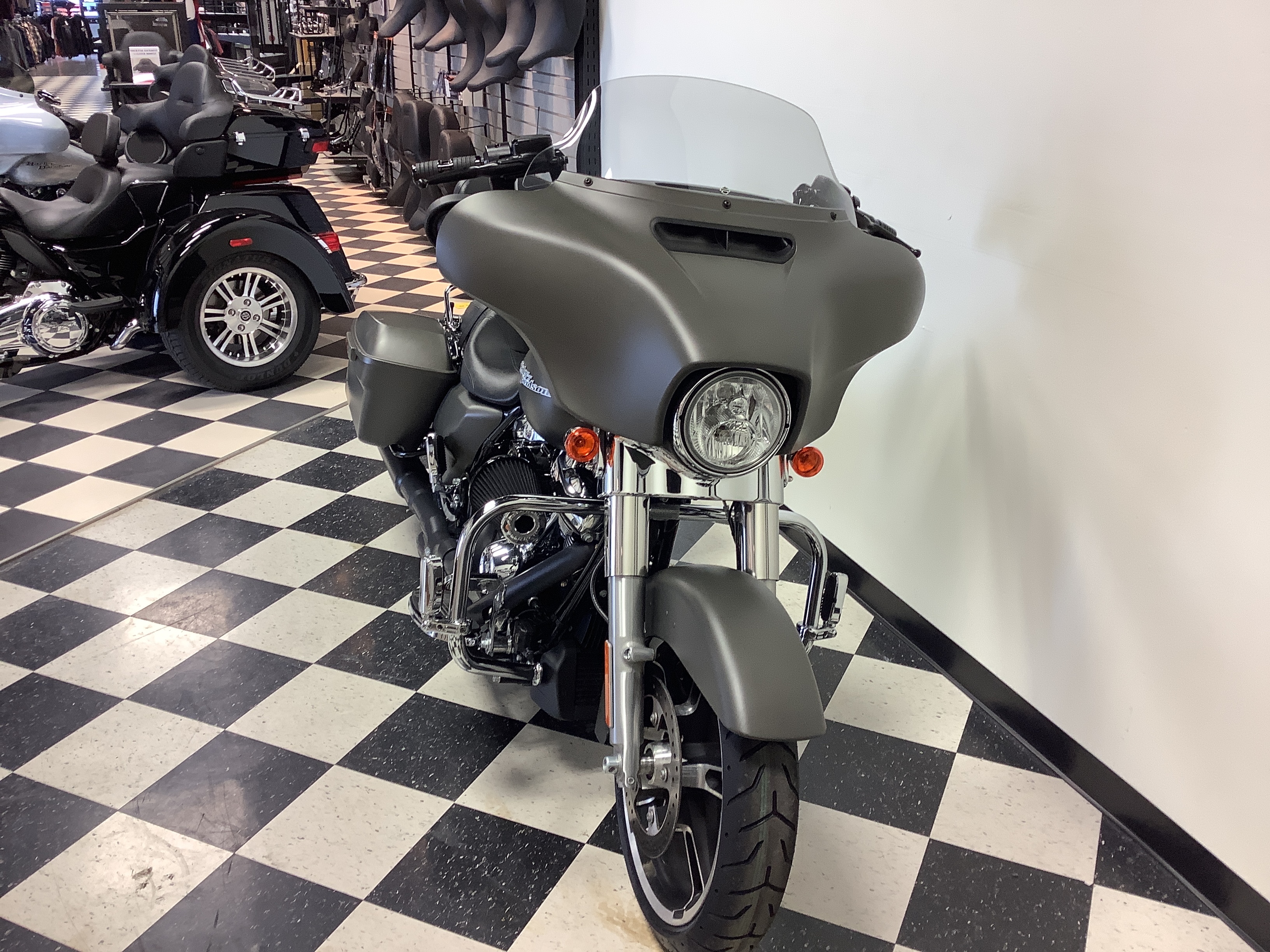 2018 Harley-Davidson Street Glide Base at Deluxe Harley Davidson