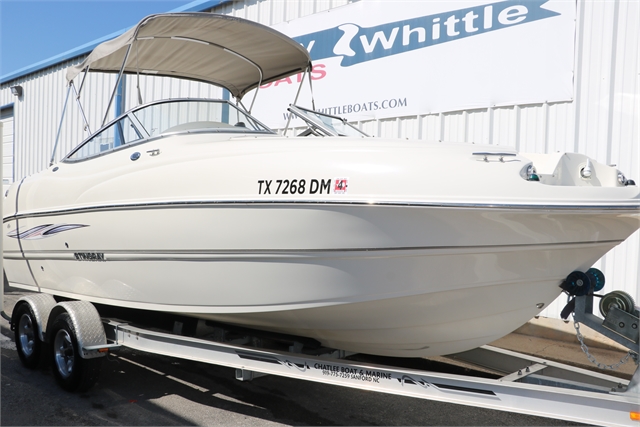 2010 Stingray 220 DR at Jerry Whittle Boats