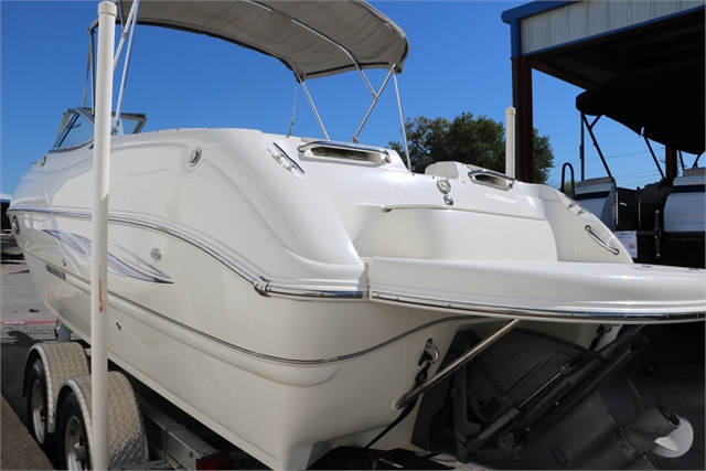 2010 Stingray 220 DR at Jerry Whittle Boats