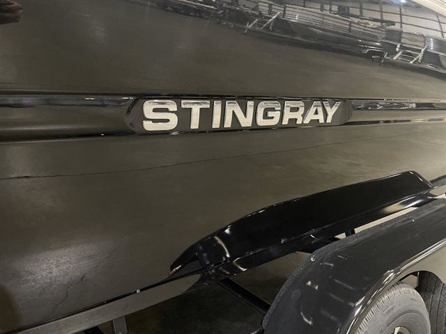 2023 Stingray 231DC 231 at Sunrise Marine Center