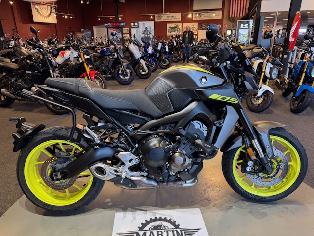 2018 Yamaha MT 09 at Martin Moto