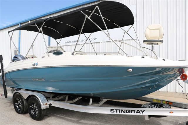 2022 Stingray 212SC Deck Boat at Jerry Whittle Boats