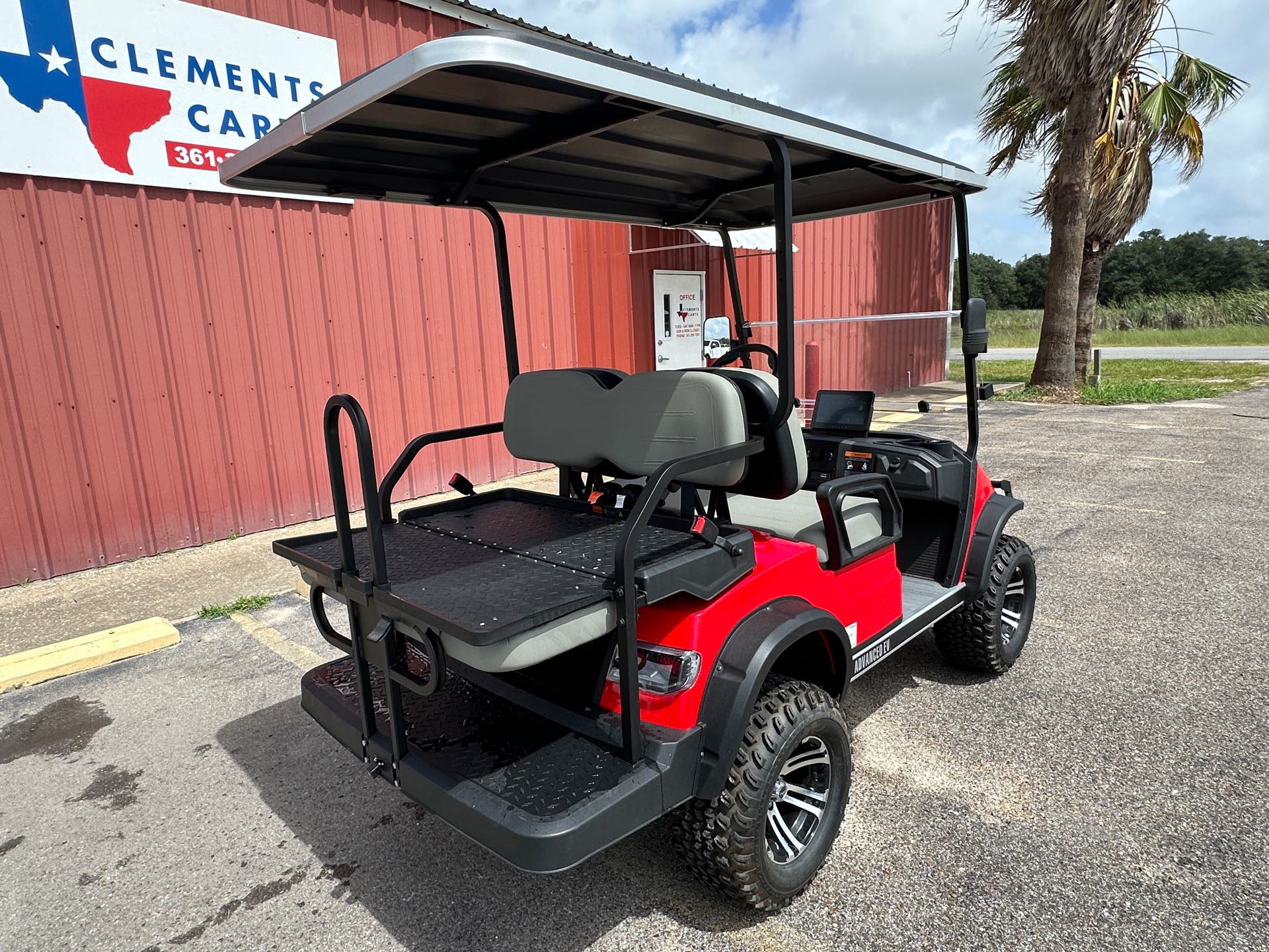 2024 Advanced EV Advent 4L at Clements Carts