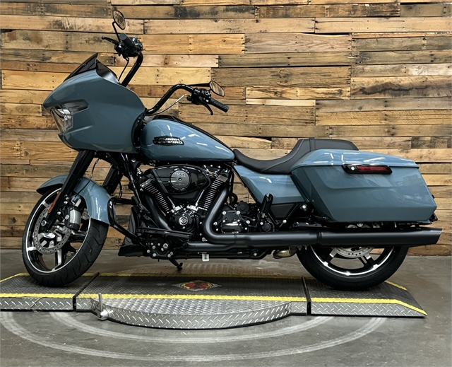 2024 Harley-Davidson Street Glide Base at Lumberjack Harley-Davidson