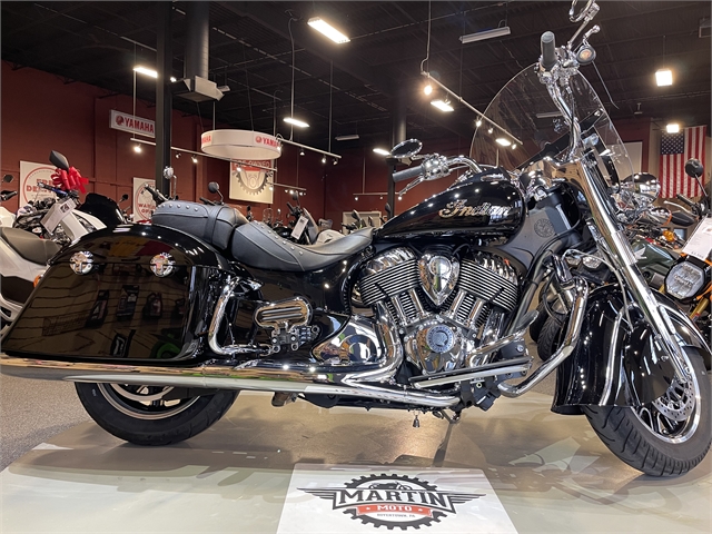 2018 Indian Motorcycle Springfield Base at Martin Moto