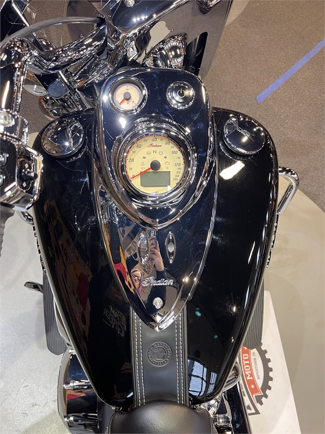 2018 Indian Motorcycle Springfield Base at Martin Moto