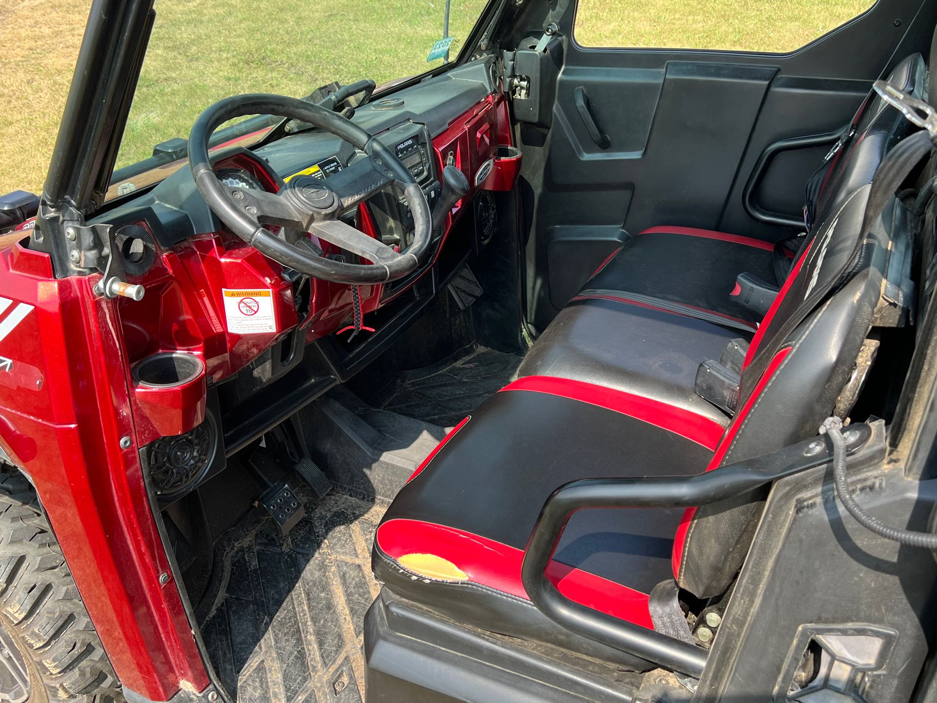 2013 Polaris Ranger XP 900 EPS at Interlakes Sport Center