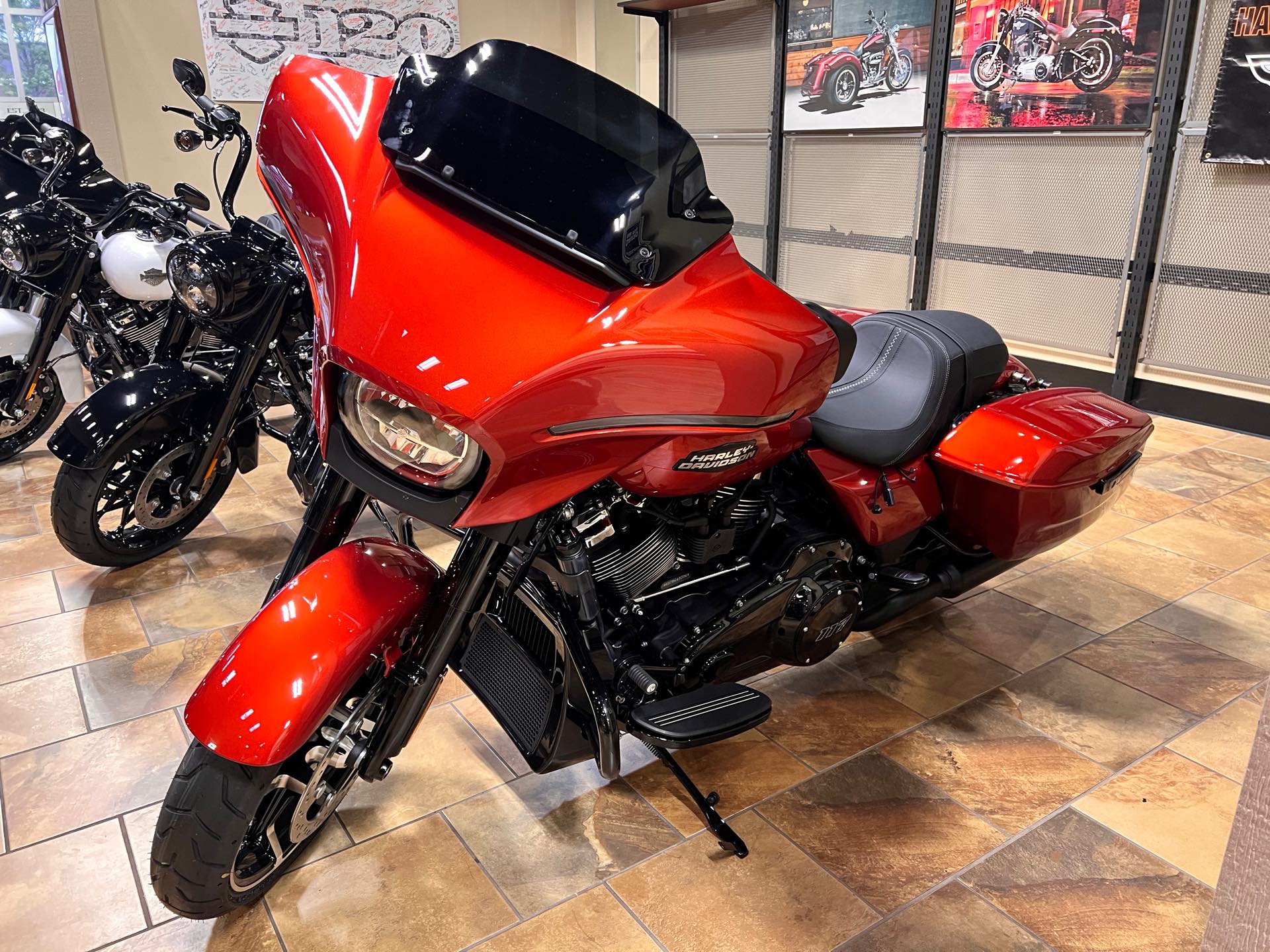 2024 Harley-Davidson Street Glide Base at Man O'War Harley-Davidson®