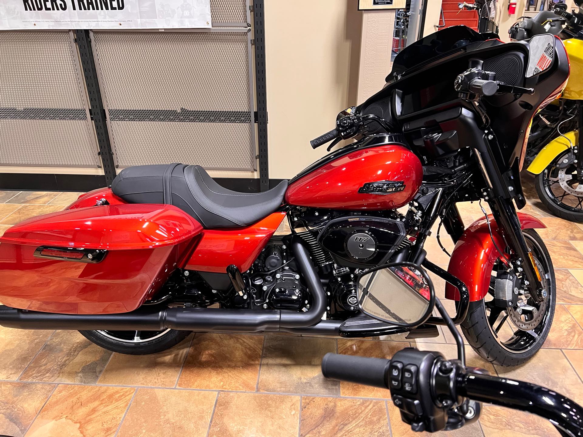 2024 Harley-Davidson Street Glide Base at Man O'War Harley-Davidson®