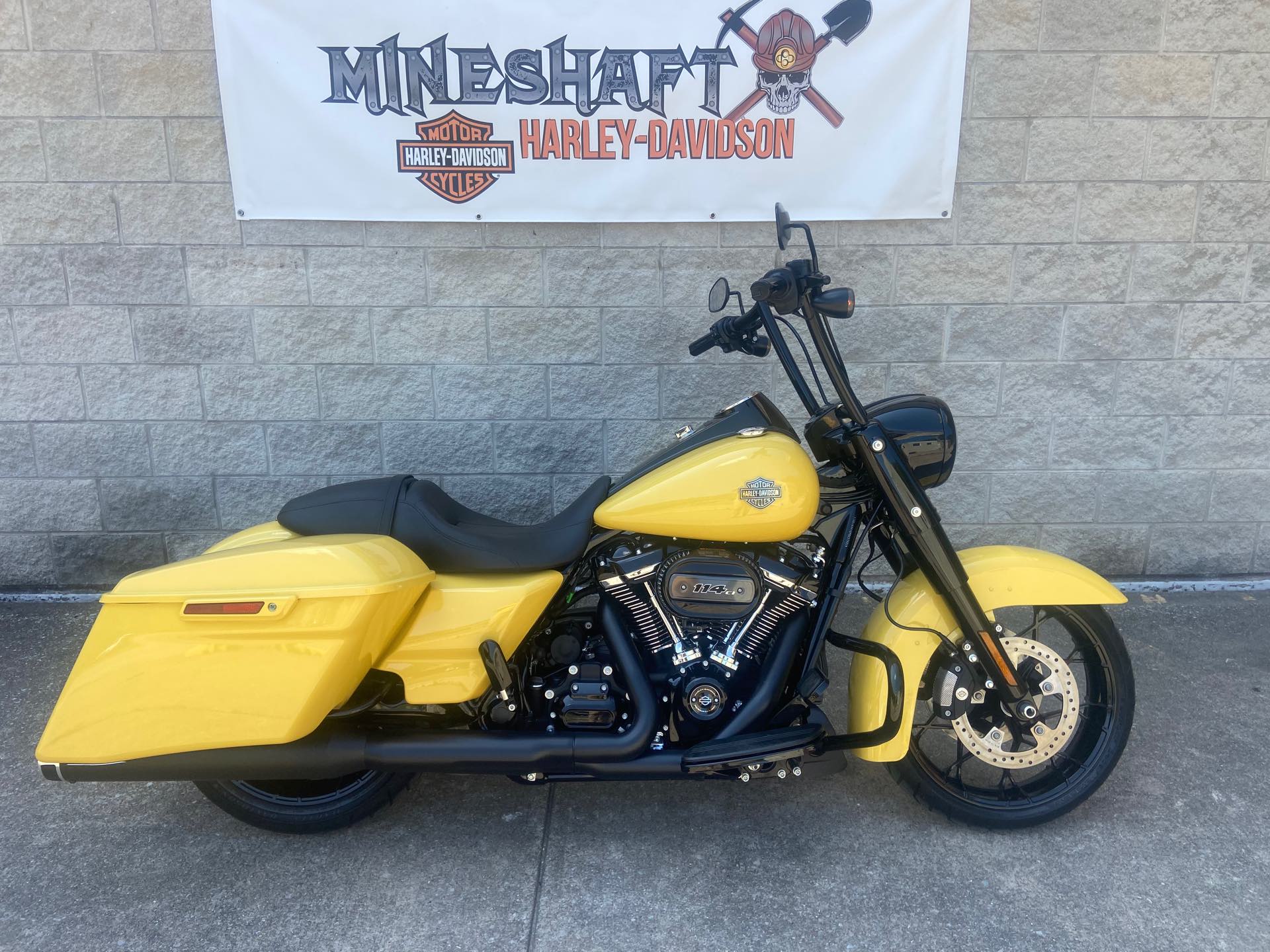 2023 Harley-Davidson Road King Special at MineShaft Harley-Davidson