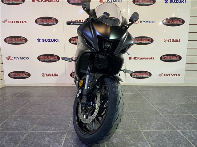 2025 Yamaha YZF R7 at Cycle Max