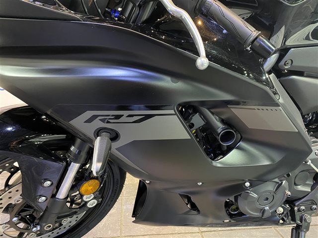 2025 Yamaha YZF R7 at Cycle Max