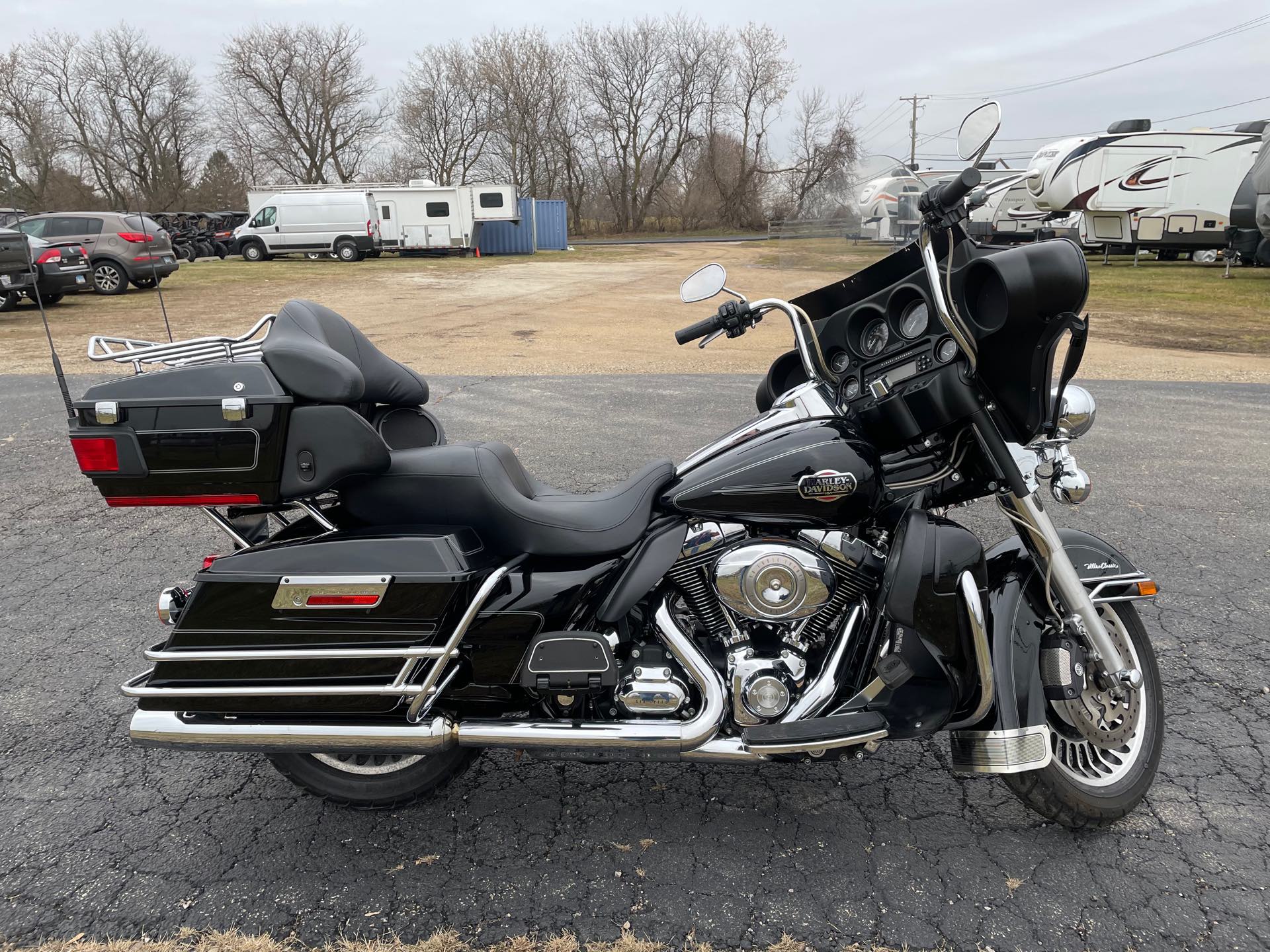 2010 Harley-Davidson Electra Glide Ultra Classic at Randy's Cycle