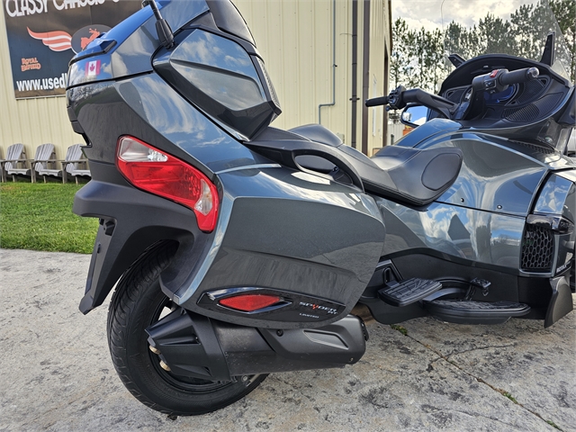 2019 Can-Am Spyder RT Limited at Classy Chassis & Cycles