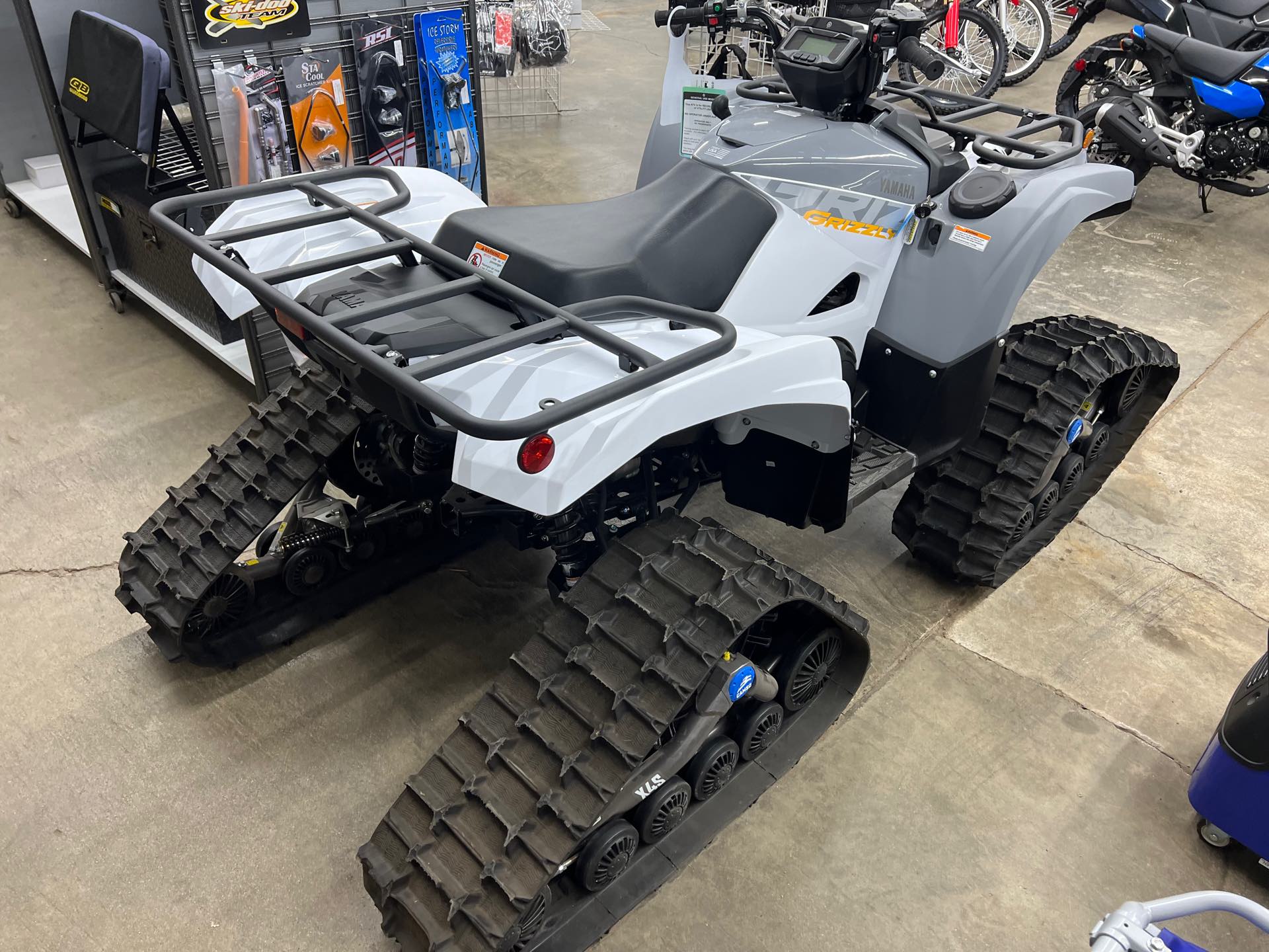 2024 Yamaha Grizzly EPS at Interlakes Sport Center