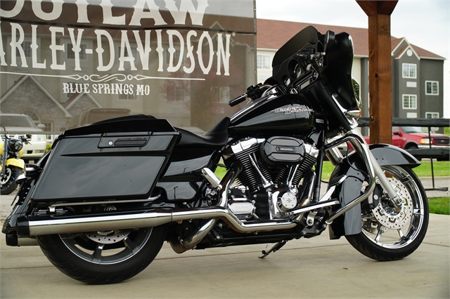 2012 Harley-Davidson FLHX103 at Outlaw Harley-Davidson