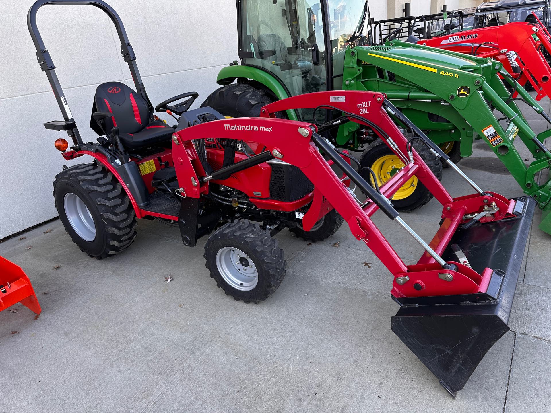 2021 Mahindra MAX Series 26XLT HST at ATVs and More