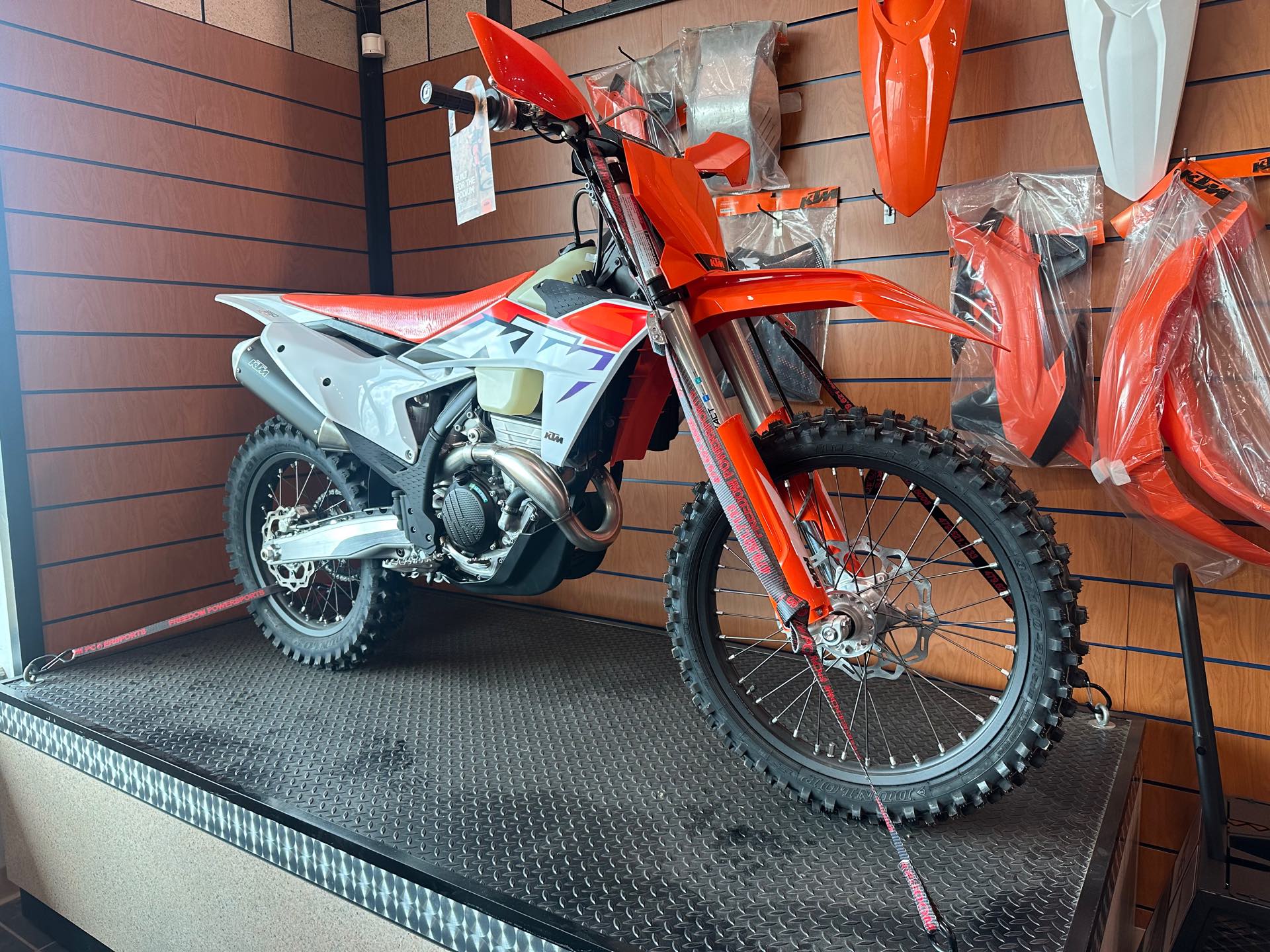 2023 KTM XC 350 F at Wood Powersports Fayetteville