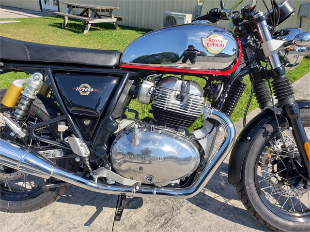 2022 Royal Enfield Twins INT650 at Classy Chassis & Cycles