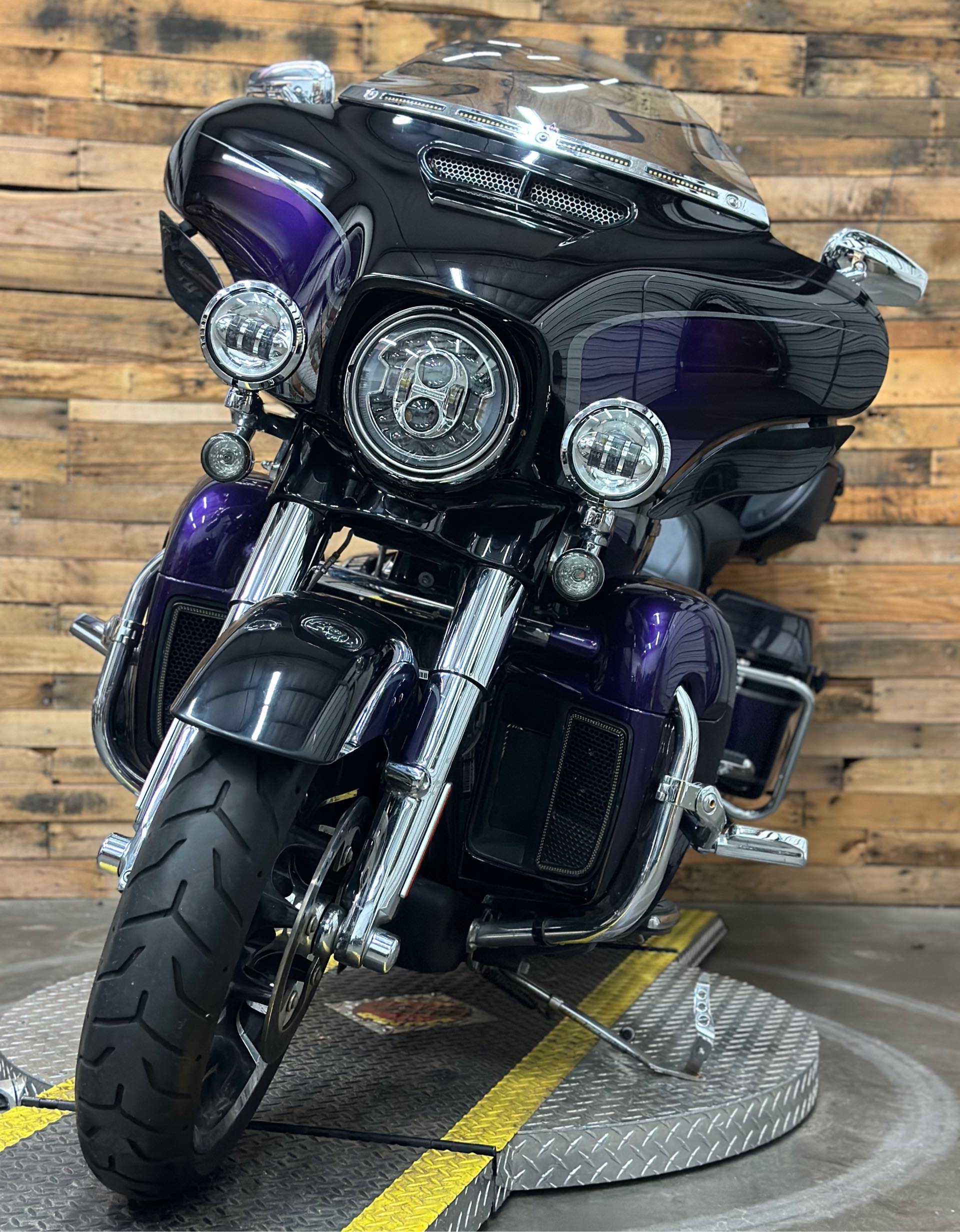 2021 Harley-Davidson CVO' Limited CVO Limited at Lumberjack Harley-Davidson