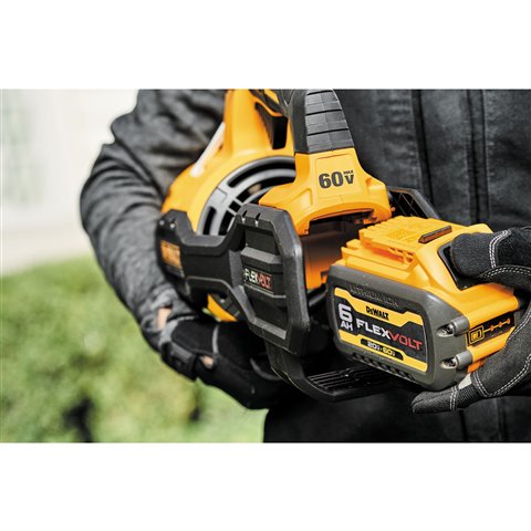 2023 Dewalt 60 Volt Blower at McKinney Outdoor Superstore