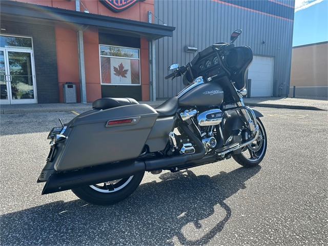 2018 Harley-Davidson Street Glide Base at Thunder Road Harley-Davidson