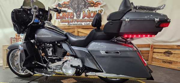 2021 Harley-Davidson Ultra Limited at Lone Wolf Harley-Davidson
