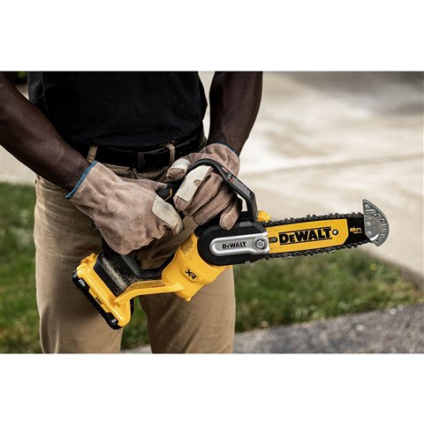 2023 Dewalt 20V 8 in. Pruning Chainsaw at McKinney Outdoor Superstore