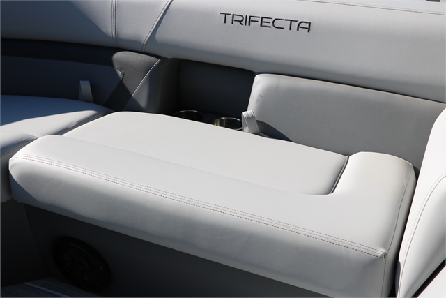 2023 Trifecta 24 UL CS Tri-Toon at Jerry Whittle Boats