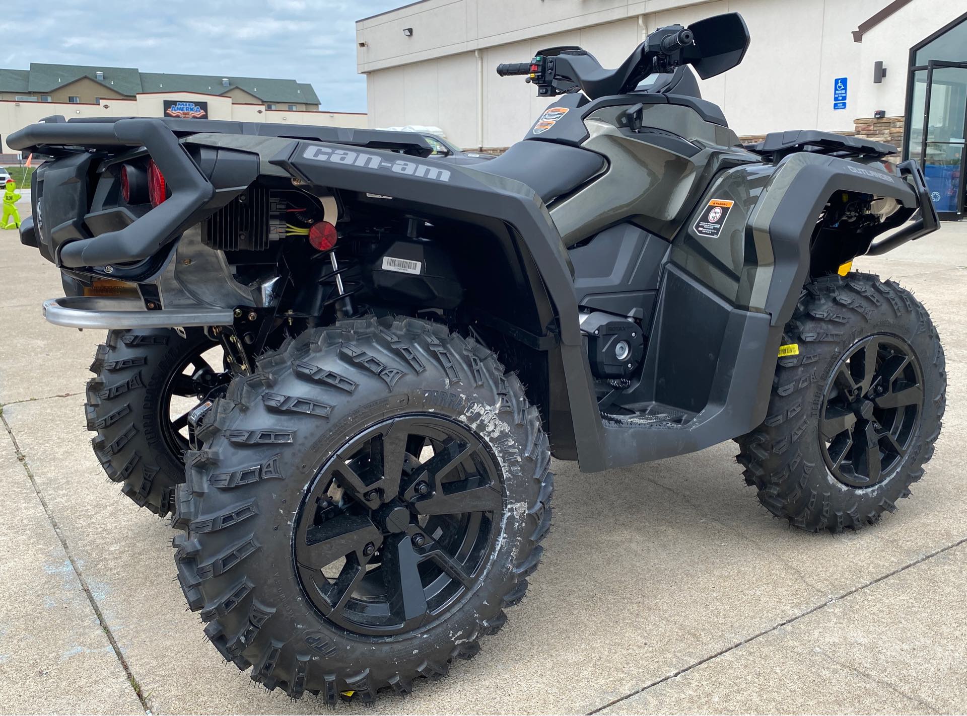 2022 Can-Am Outlander XT 1000R at Head Indian Motorcycle
