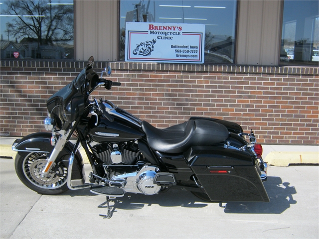 2012 Harley-Davidson FLHTK Limited at Brenny's Motorcycle Clinic, Bettendorf, IA 52722