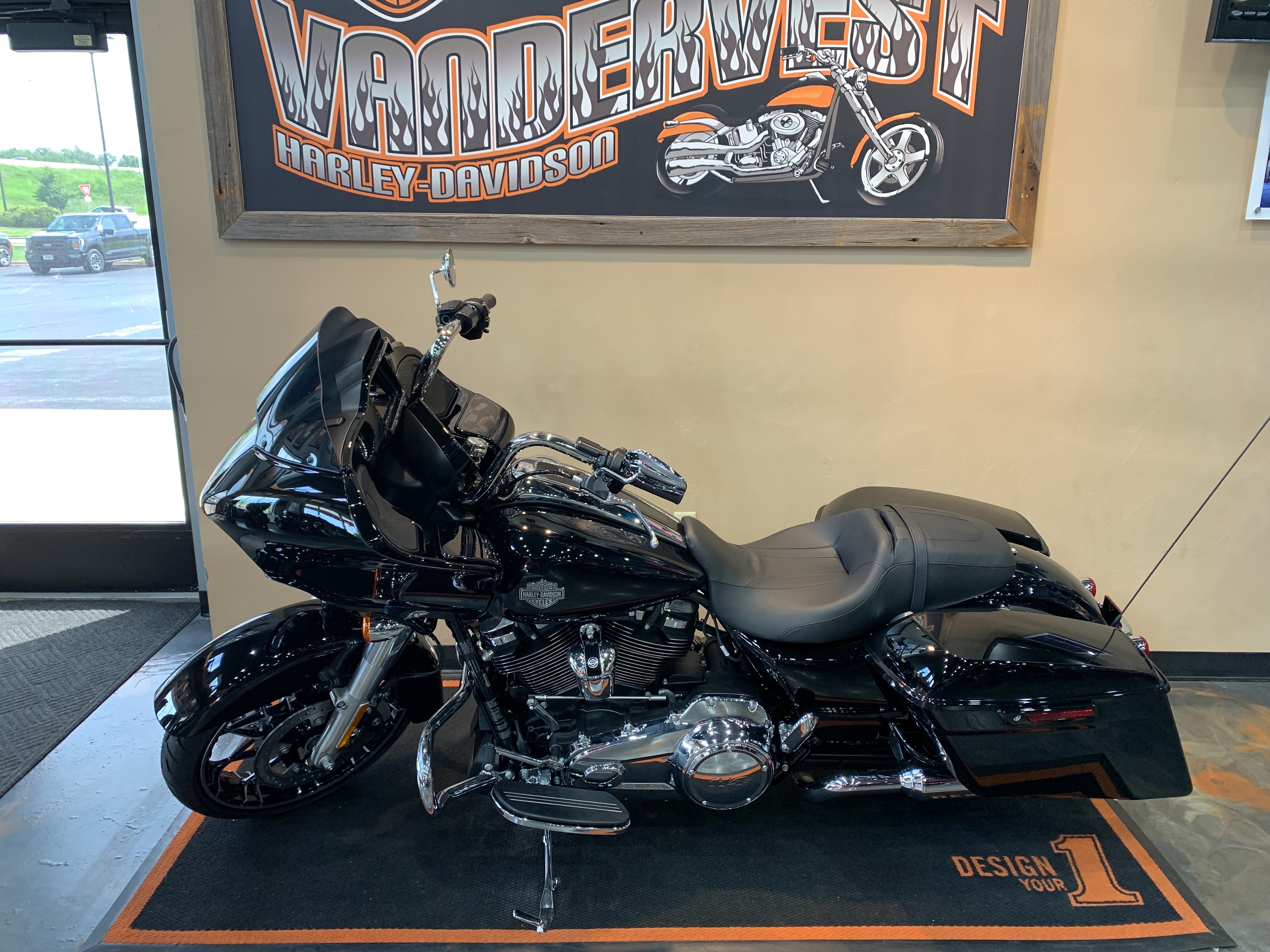 2022 Harley-Davidson Road Glide Special at Vandervest Harley-Davidson, Green Bay, WI 54303