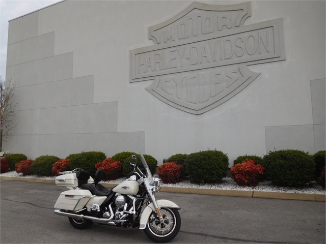 2015 Harley-Davidson Road King Base at Bumpus H-D of Murfreesboro