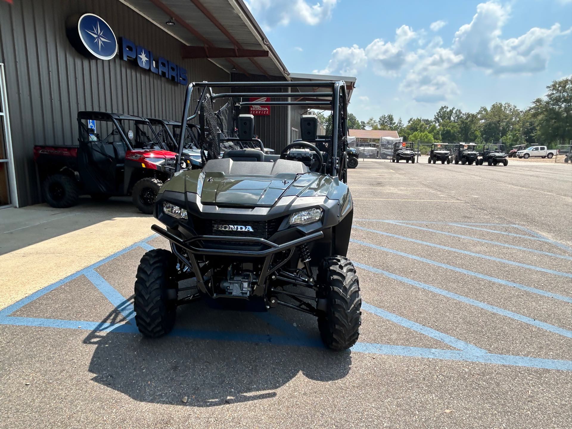 2025 HONDA SXS700M4DS Deluxe at ATV Zone, LLC