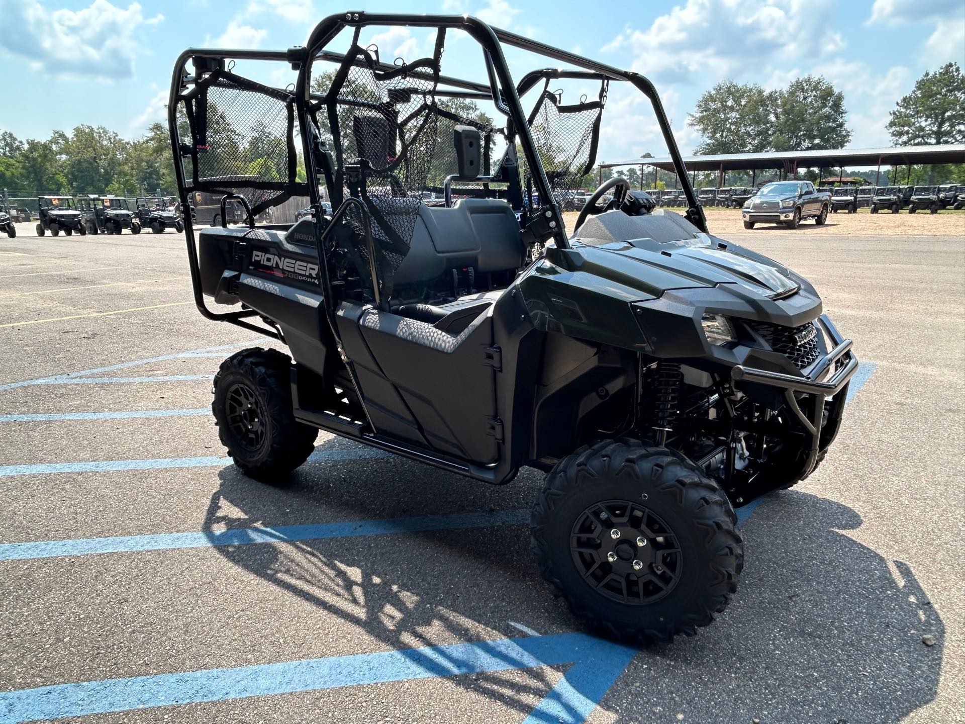 2025 HONDA SXS700M4DS Deluxe at ATV Zone, LLC