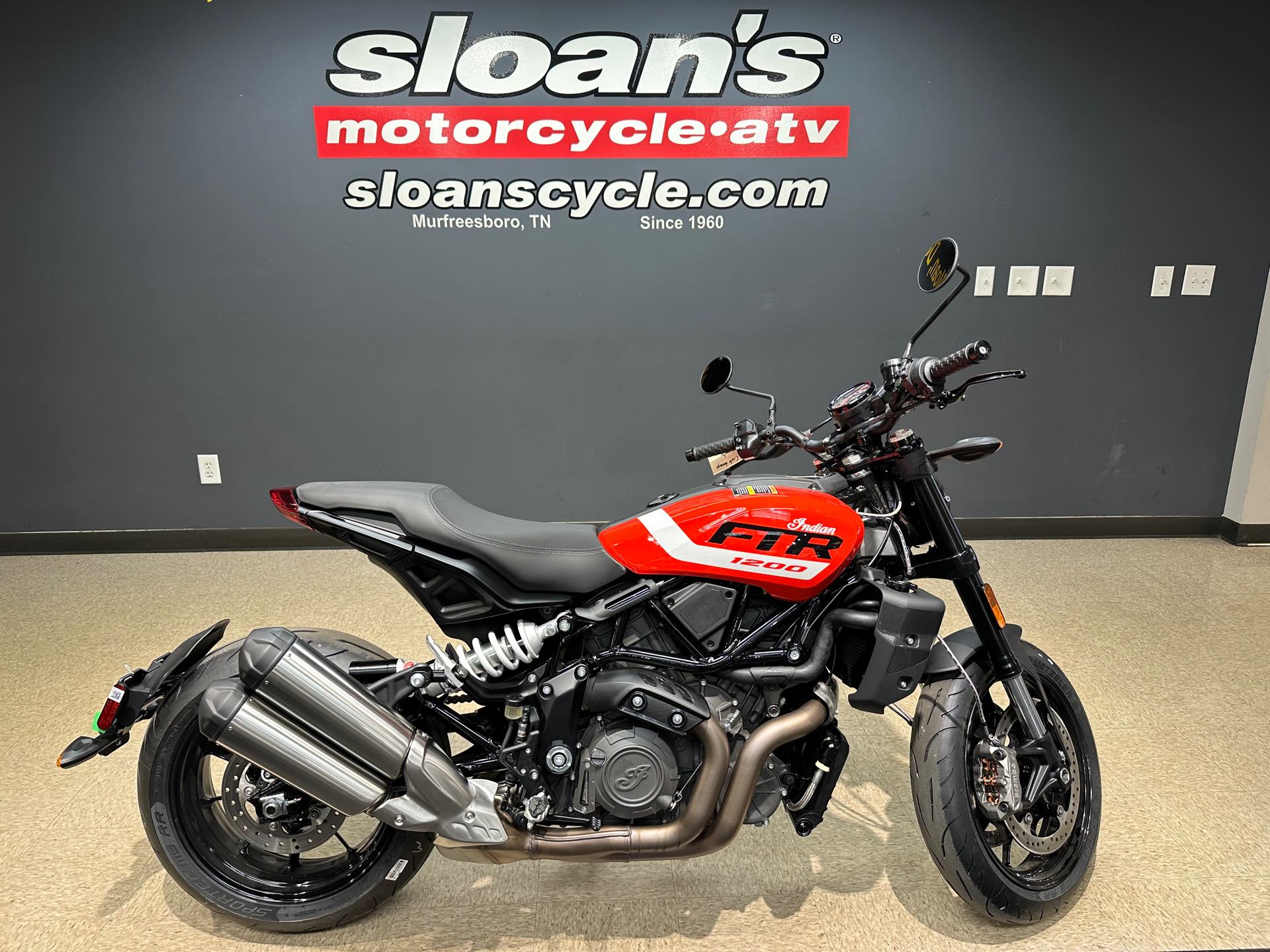 2024 Indian Motorcycle FTR Base at Sloans Motorcycle ATV, Murfreesboro, TN, 37129