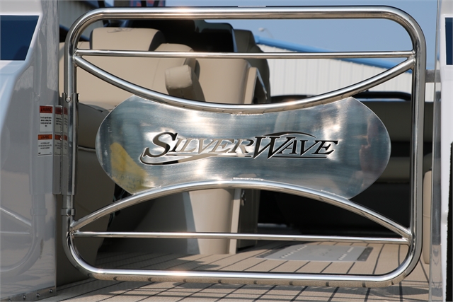 2023 Silver Wave SW5 RLP 2410 at Jerry Whittle Boats