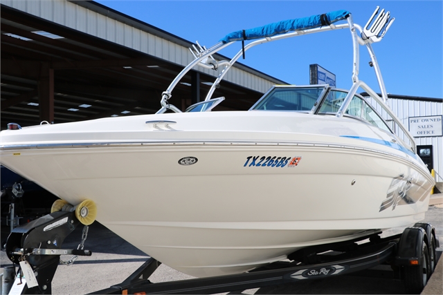 2011 Sea Ray 205 Sport at Jerry Whittle Boats