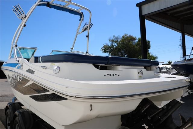 2011 Sea Ray 205 Sport at Jerry Whittle Boats