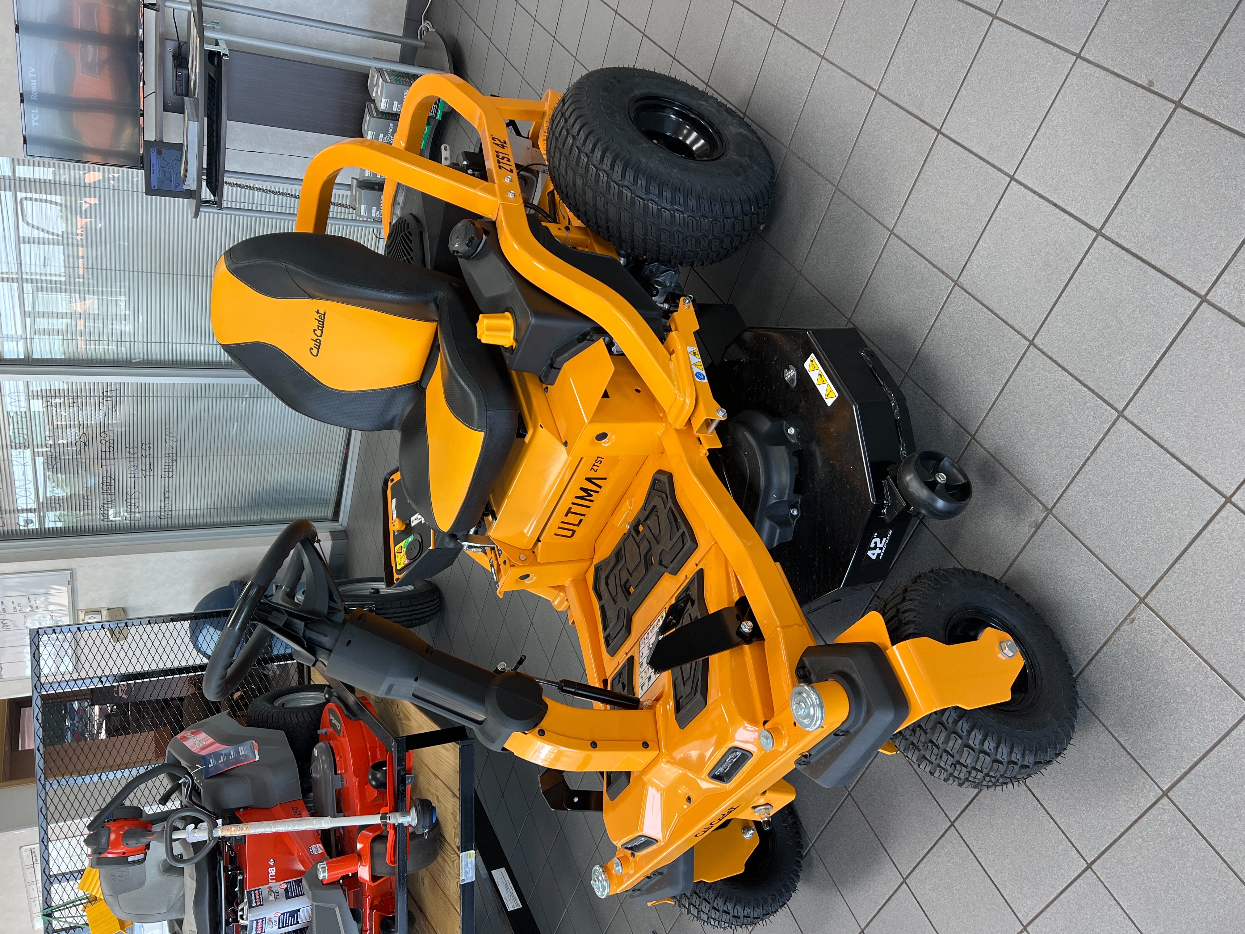 2022 Cub Cadet Zero-Turn Mowers ZTS1 42 at Knoxville Powersports