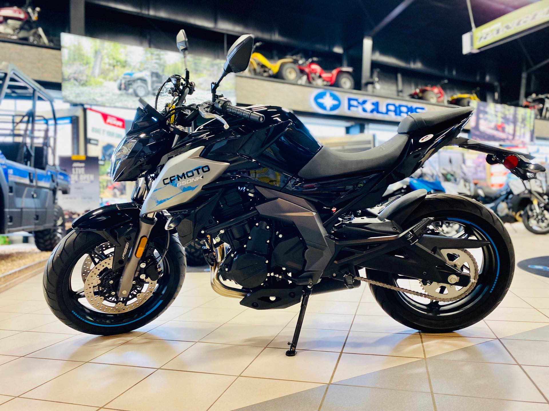 2022 CFMOTO 650 NK at Rod's Ride On Powersports