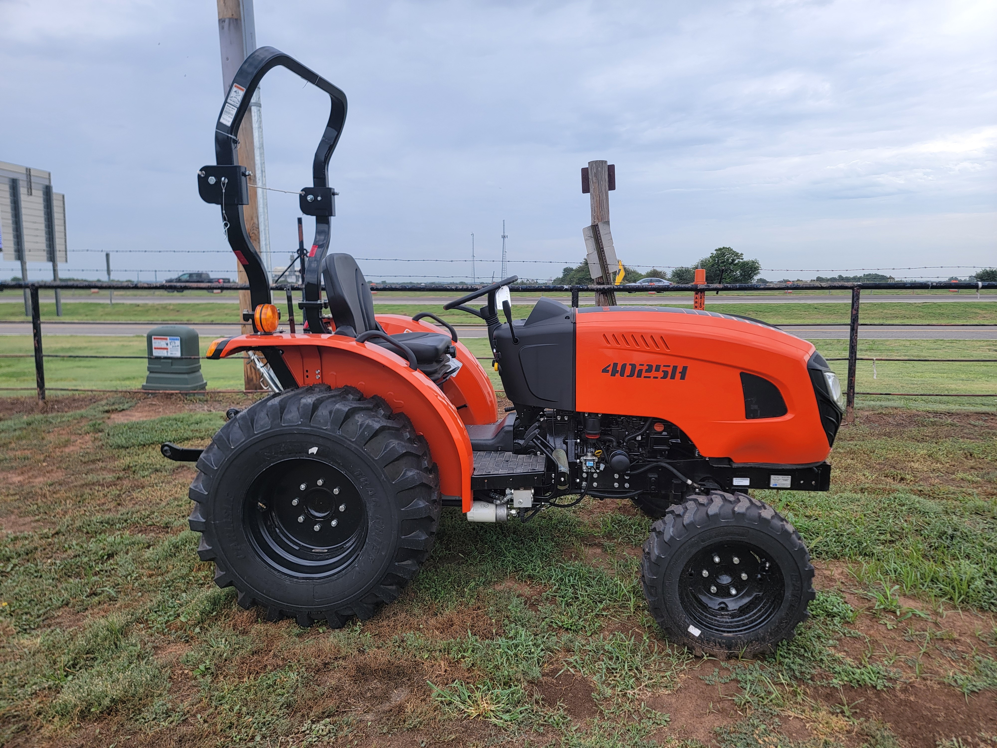 2024 BAD BOY 4025H - NO LOADER at Xtreme Outdoor Equipment