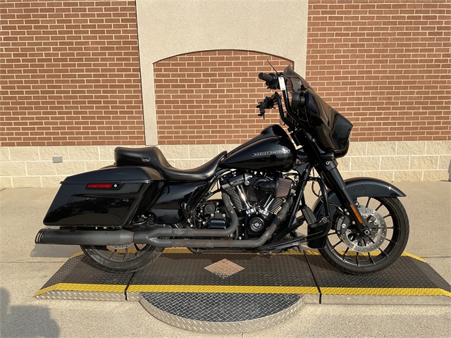 2019 Harley-Davidson Street Glide Special at Roughneck Harley-Davidson