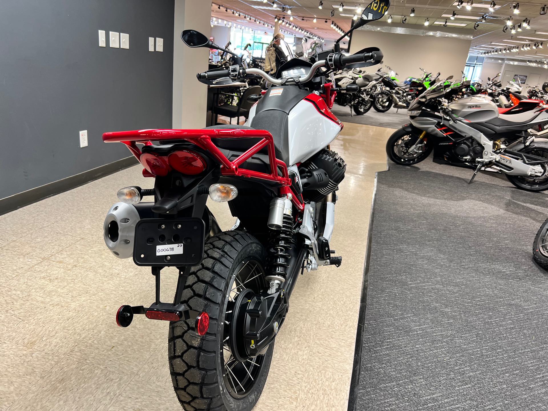 2022 Moto Guzzi V85 TT Adventure E5 at Sloans Motorcycle ATV, Murfreesboro, TN, 37129