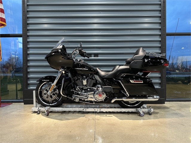 2022 Harley-Davidson Road Glide Limited at Chi-Town Harley-Davidson