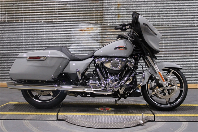 2024 Harley-Davidson Street Glide Base at Texarkana Harley-Davidson