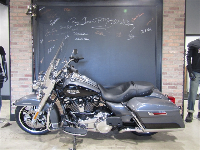 2022 Harley-Davidson Road King Base at Cox's Double Eagle Harley-Davidson