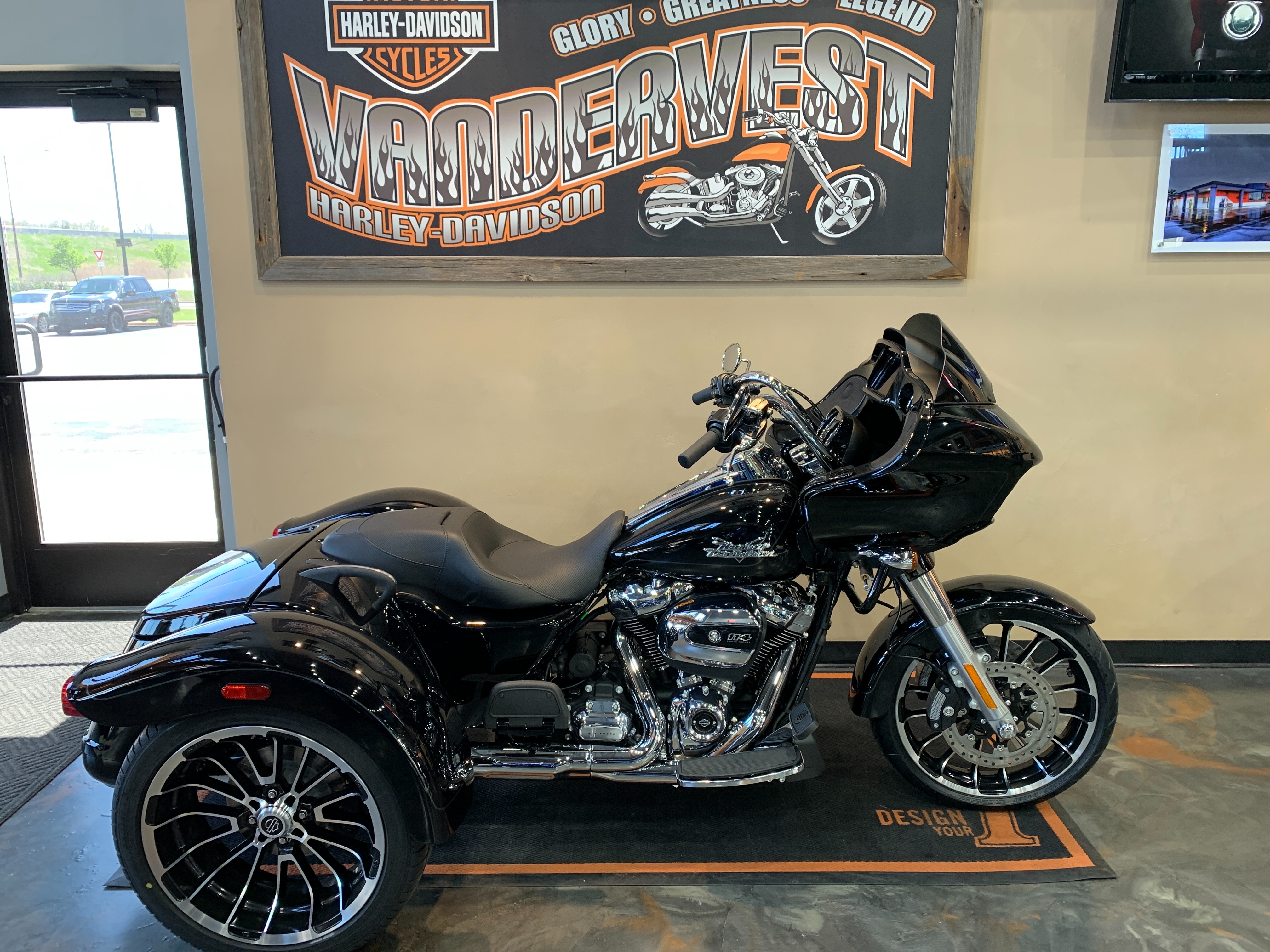 2024 Harley-Davidson Trike Road Glide 3 at Vandervest Harley-Davidson, Green Bay, WI 54303