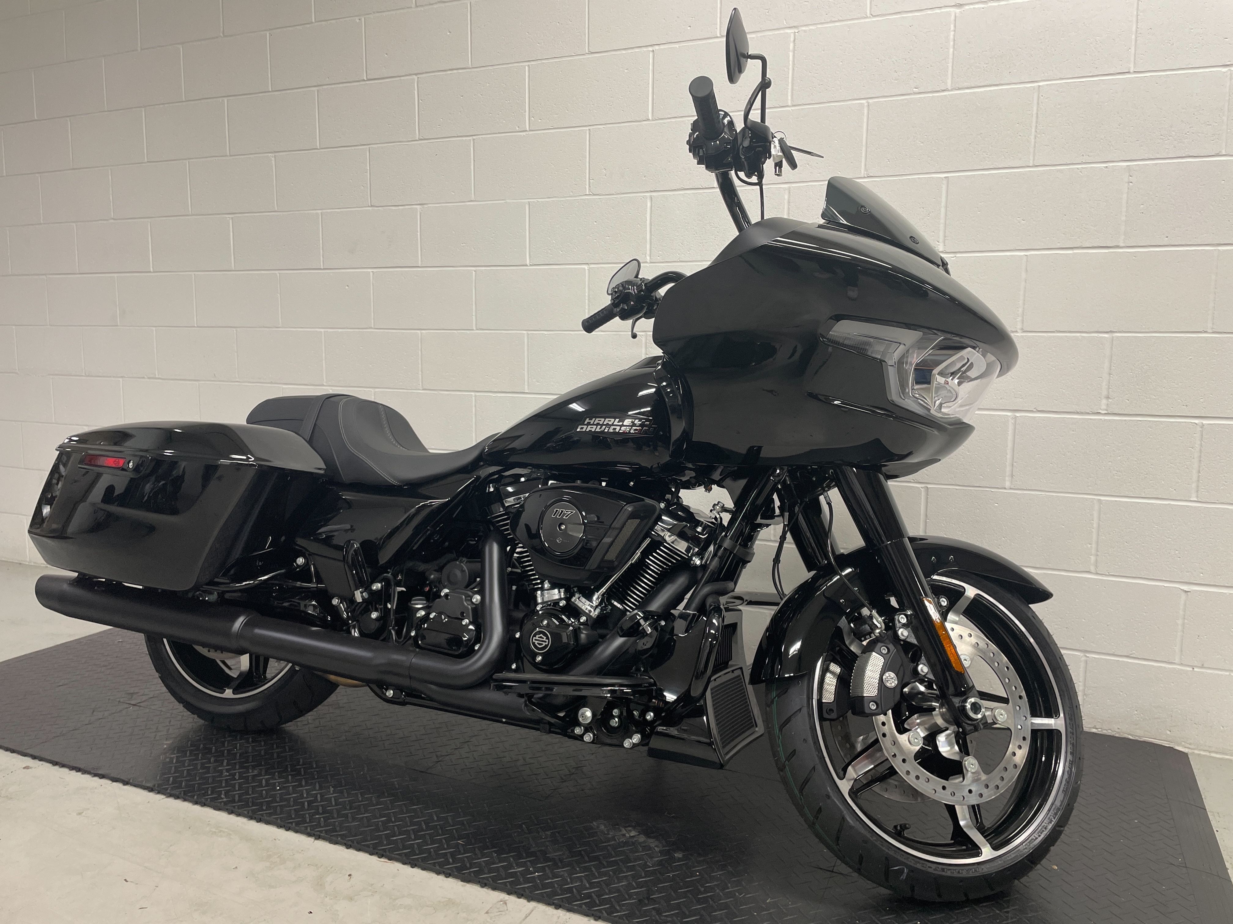 2024 Harley-Davidson Road Glide Base at Destination Harley-Davidson®, Silverdale, WA 98383