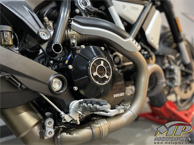2022 Ducati Scrambler Icon Dark at Lynnwood Motoplex, Lynnwood, WA 98037